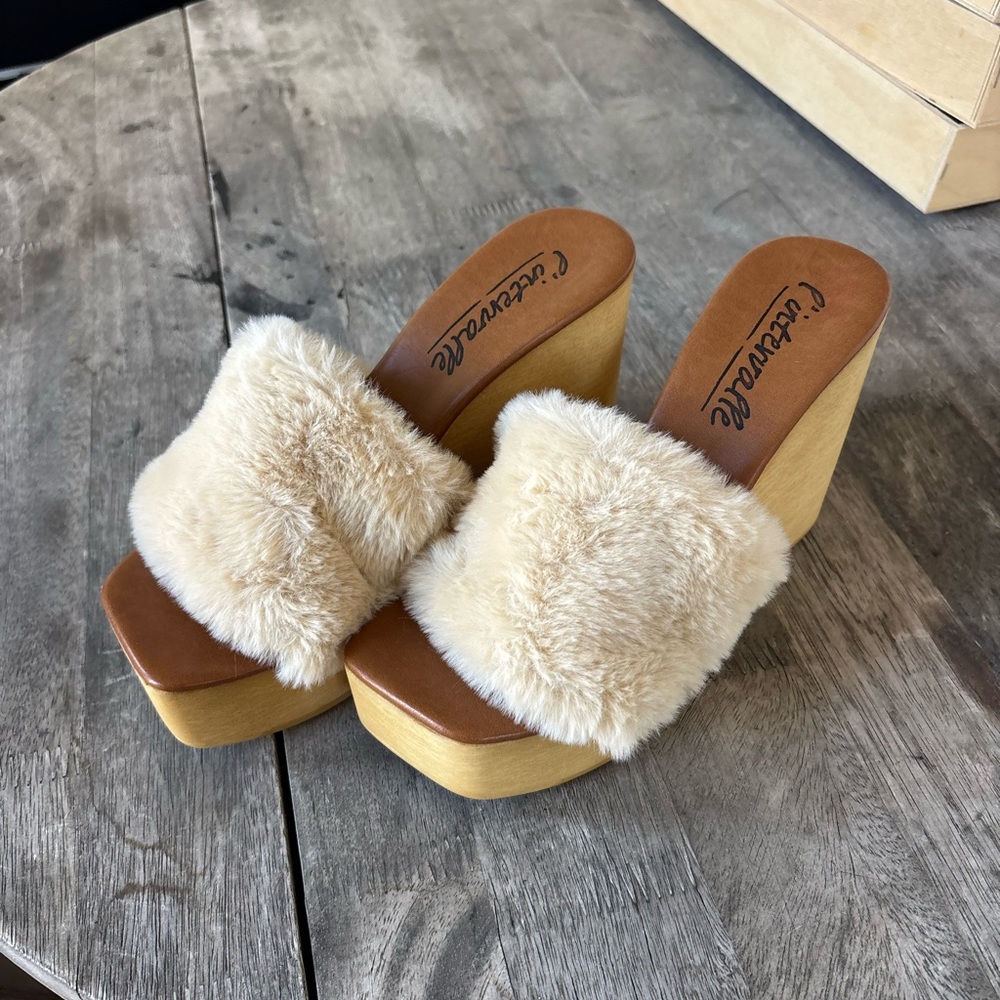 Fuzzy Cream Platform Wedge Sandals, Size 7.5/8
